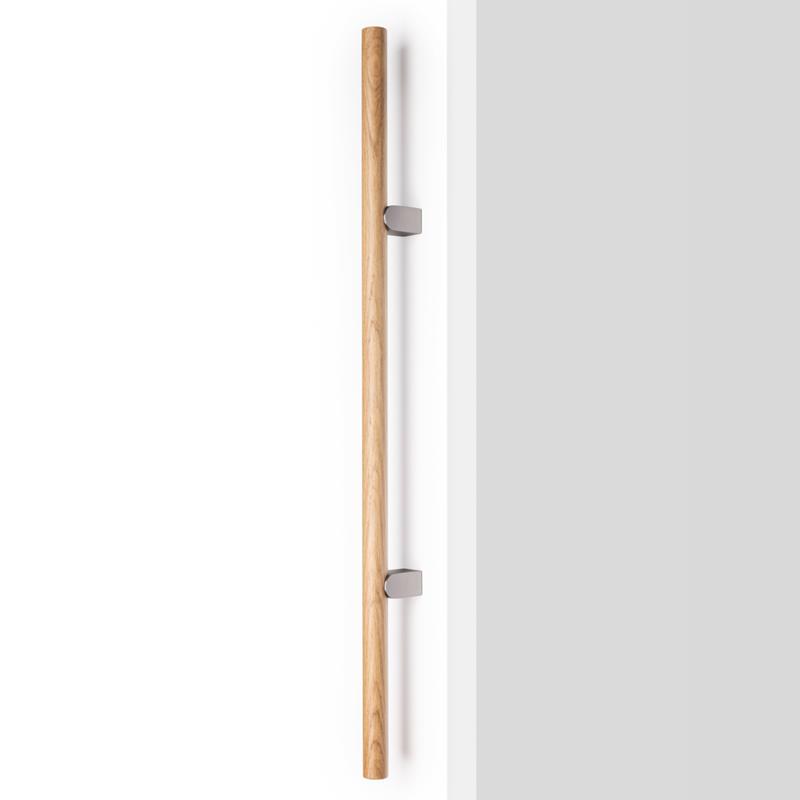 Handle KUMO WOOD BIG ONE V0731 oak/stainless steel finish 1056 mm without visible screw